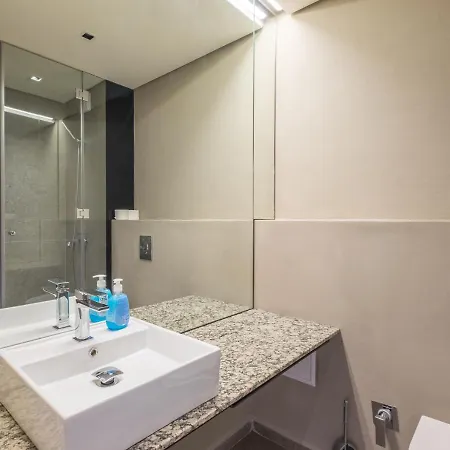 Appartement - Mall Of & Metro Station