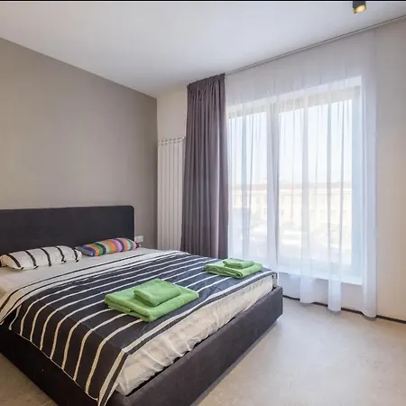 - Mall Of & Metro Station * Sofia