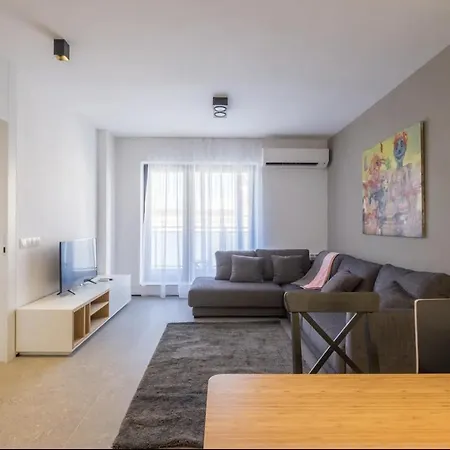 - Mall Of & Metro Station * Sofia